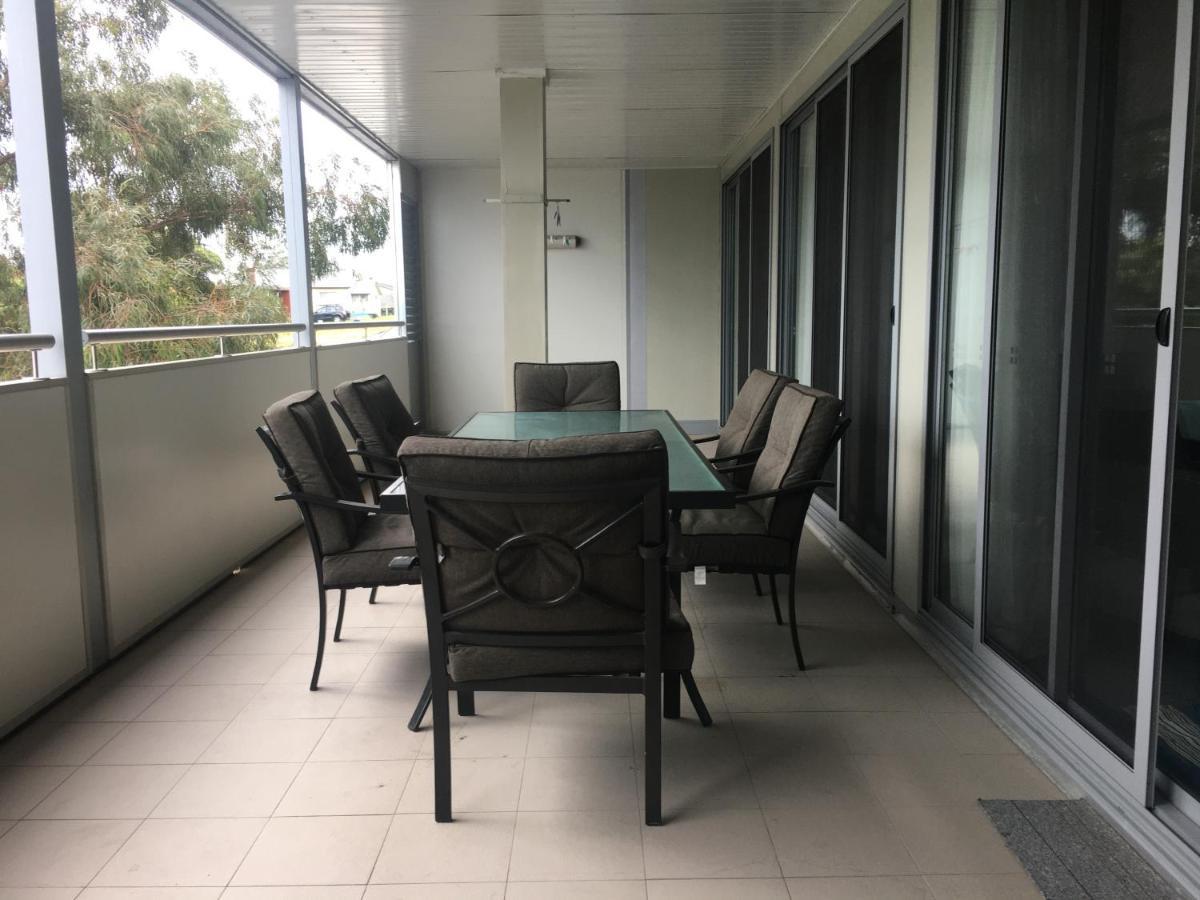 Morisset Serviced Apartments Extérieur photo