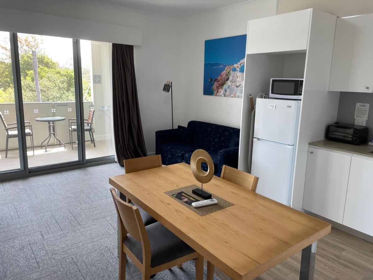 Morisset Serviced Apartments Extérieur photo